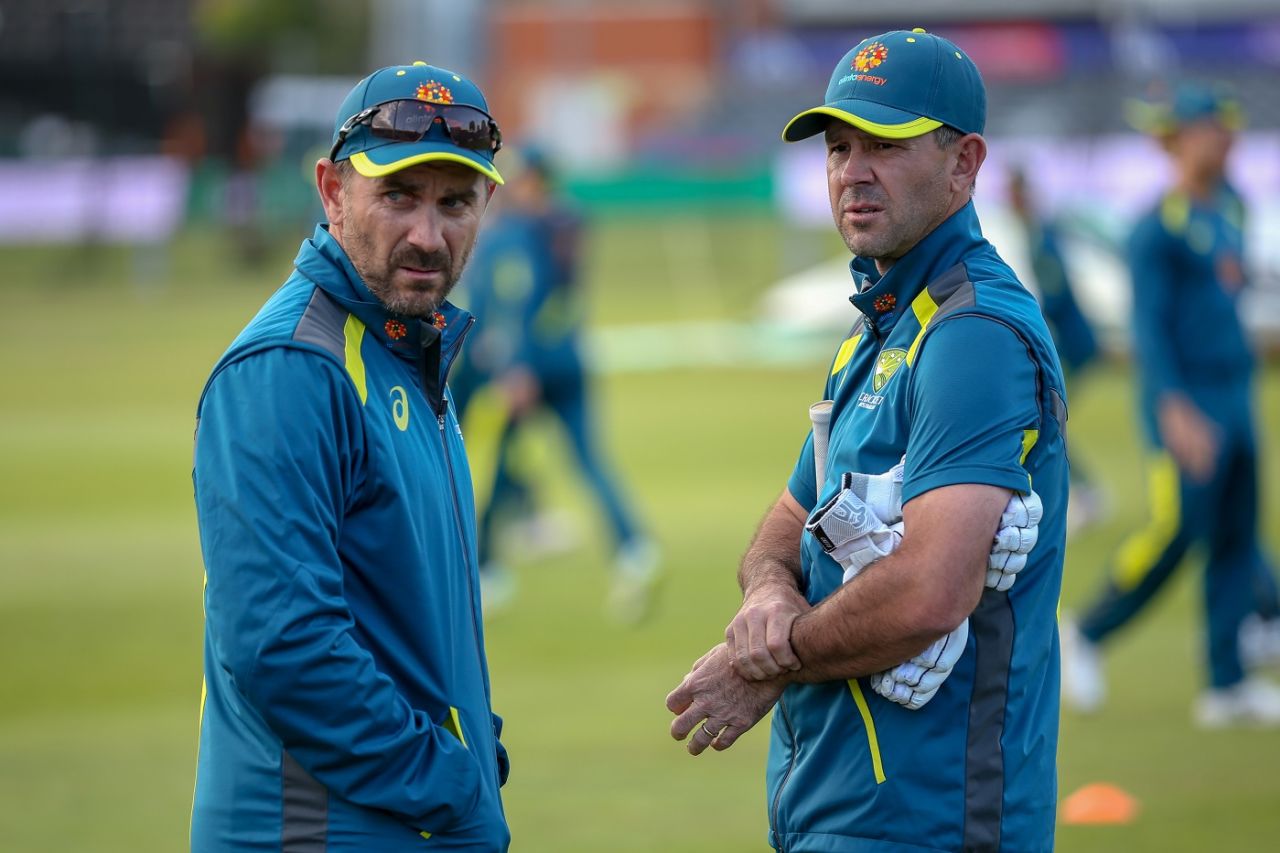 Justin Langer talks to Ricky Ponting at an Australia practice session, World Cup 2019, Bristol, May 30, 2019