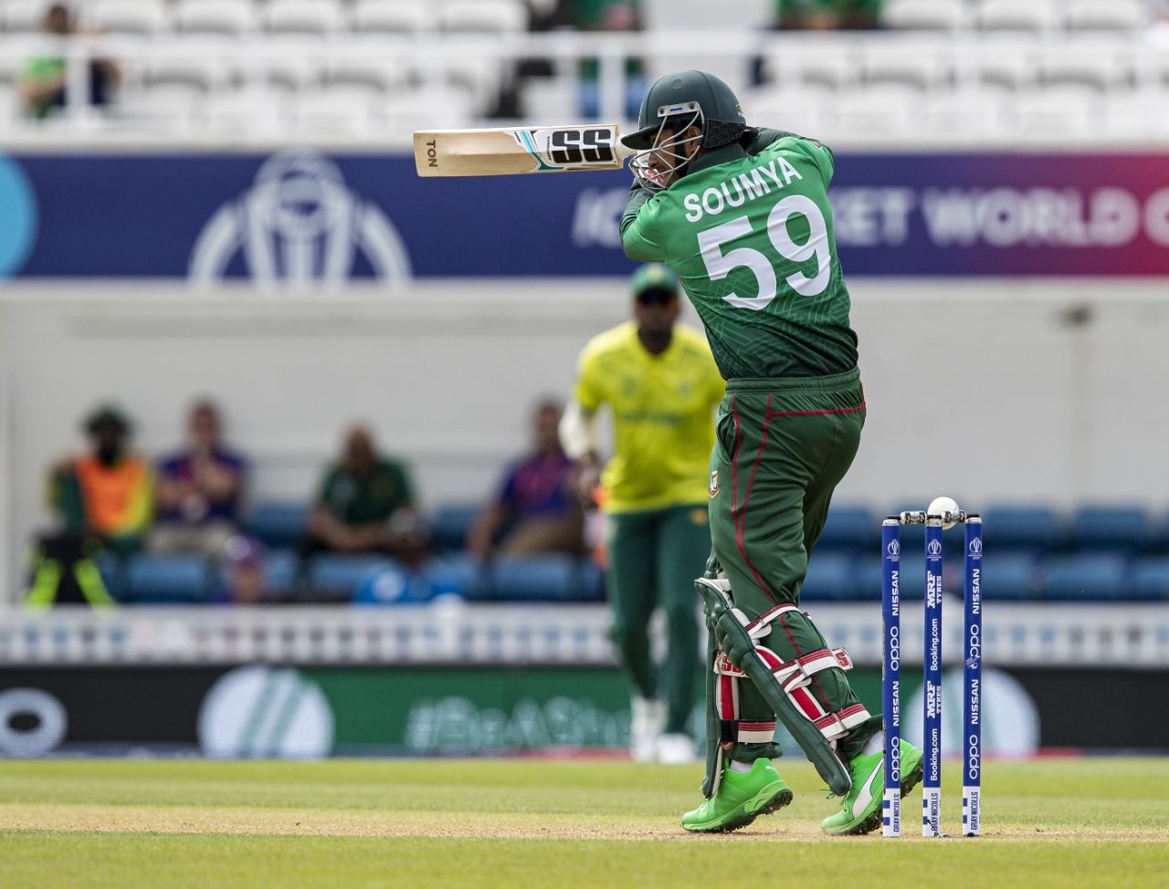 Soumya Sarkar of Bangladesh survives a near miss , Bangladesh vs South Africa, World Cup 2019, The Oval, June 2, 2019