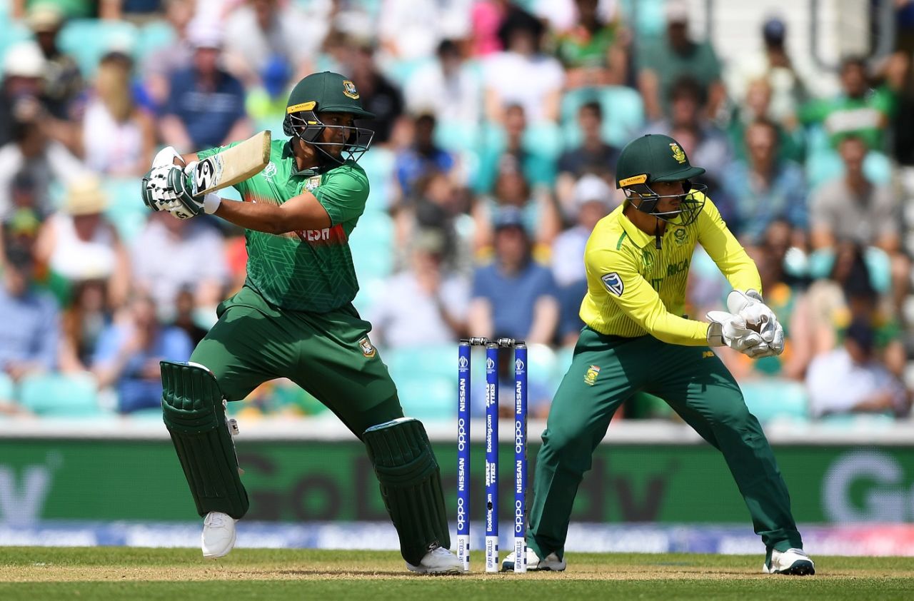 Shakib Al Hasan plays a shot as Quinton de Kock looks on, Bangladesh v South Africa, World Cup 2019, The Oval, June 2, 2019