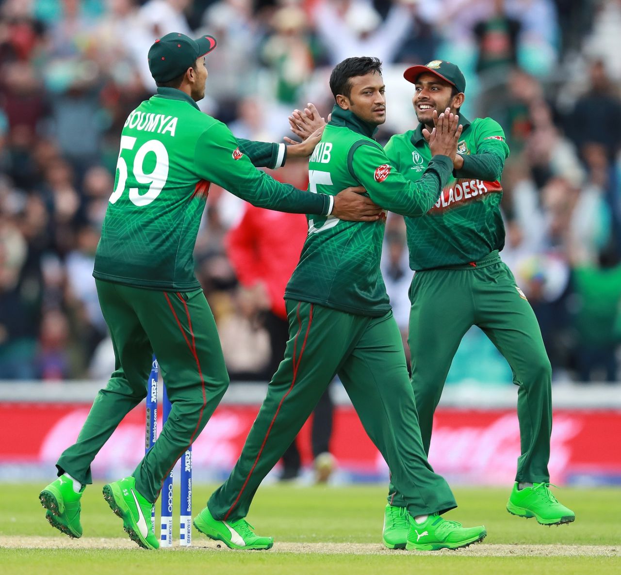 Shakib Al Hasan celebrates Martin Guptill's wicket, Bangladesh v New Zealand, World Cup 2019, The Oval, June 5, 2019