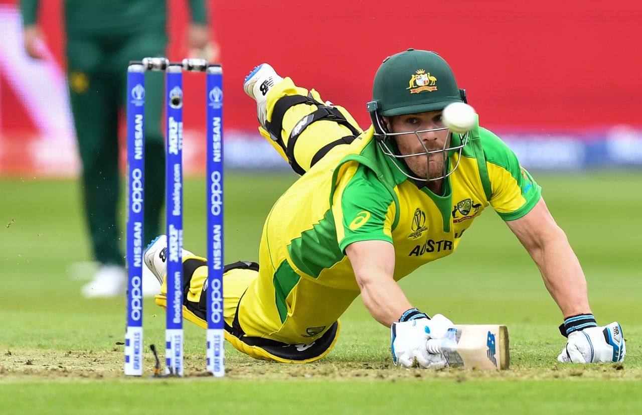 Aaron Finch survives a run-out attempt, Australia v Pakistan, World Cup 2019, Taunton, June 12, 2019