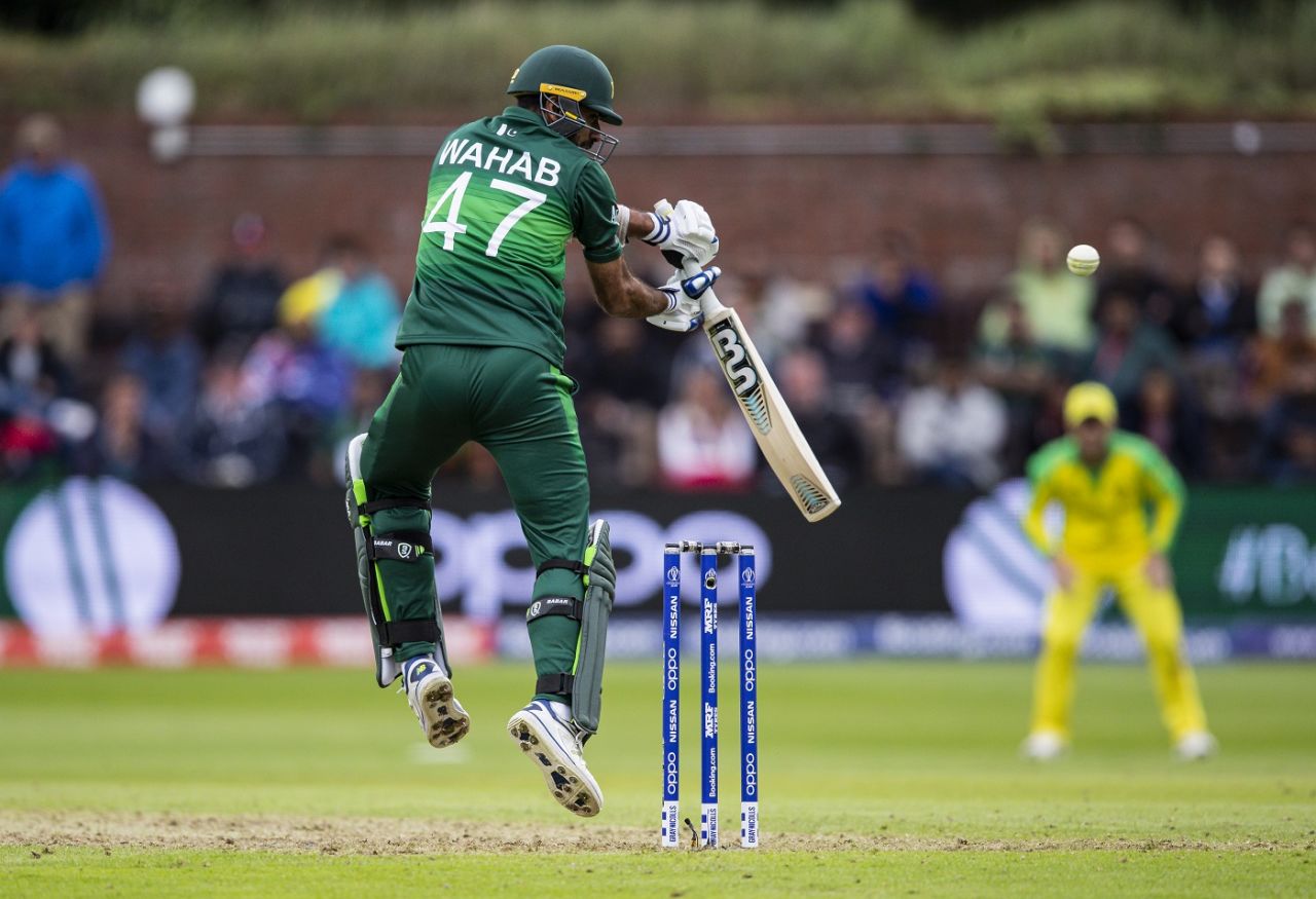 Wahab Riaz nicks one behind, Australia v Pakistan, World Cup 2019, Taunton, June 12, 2019