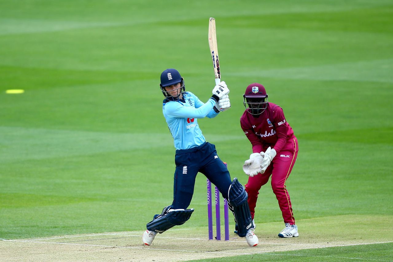 Amy Jones on her way to a half-century, England Women v West Indies Women, 3rd ODI, Chelmsford, June 13, 2019