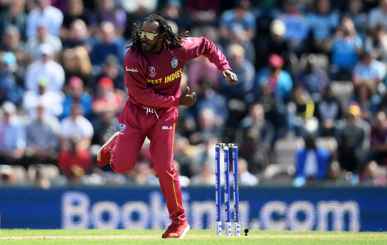 Chris Gayle bowls, England v West Indies, World Cup 2019, Southampton, June 14, 2019