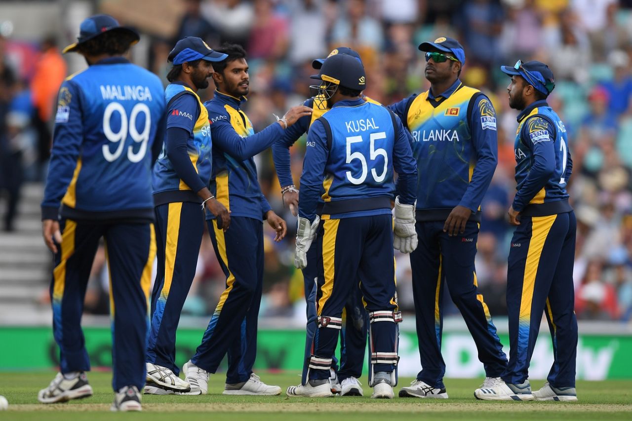 Dhananjaya de Silva broke through with David Warner's wicket, Australia v Sri Lanka, World Cup 2019, The Oval