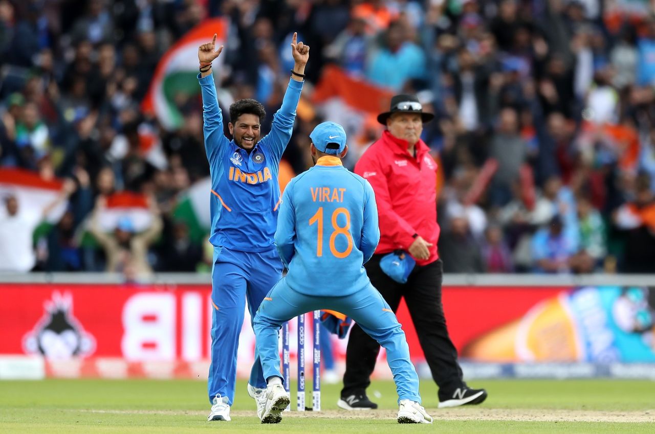 Kuldeep Yadav removed Babar Azam and Fakhar Zaman in a short span to put India on top, India v Pakistan, World Cup 2019, Manchester, June 16, 2019