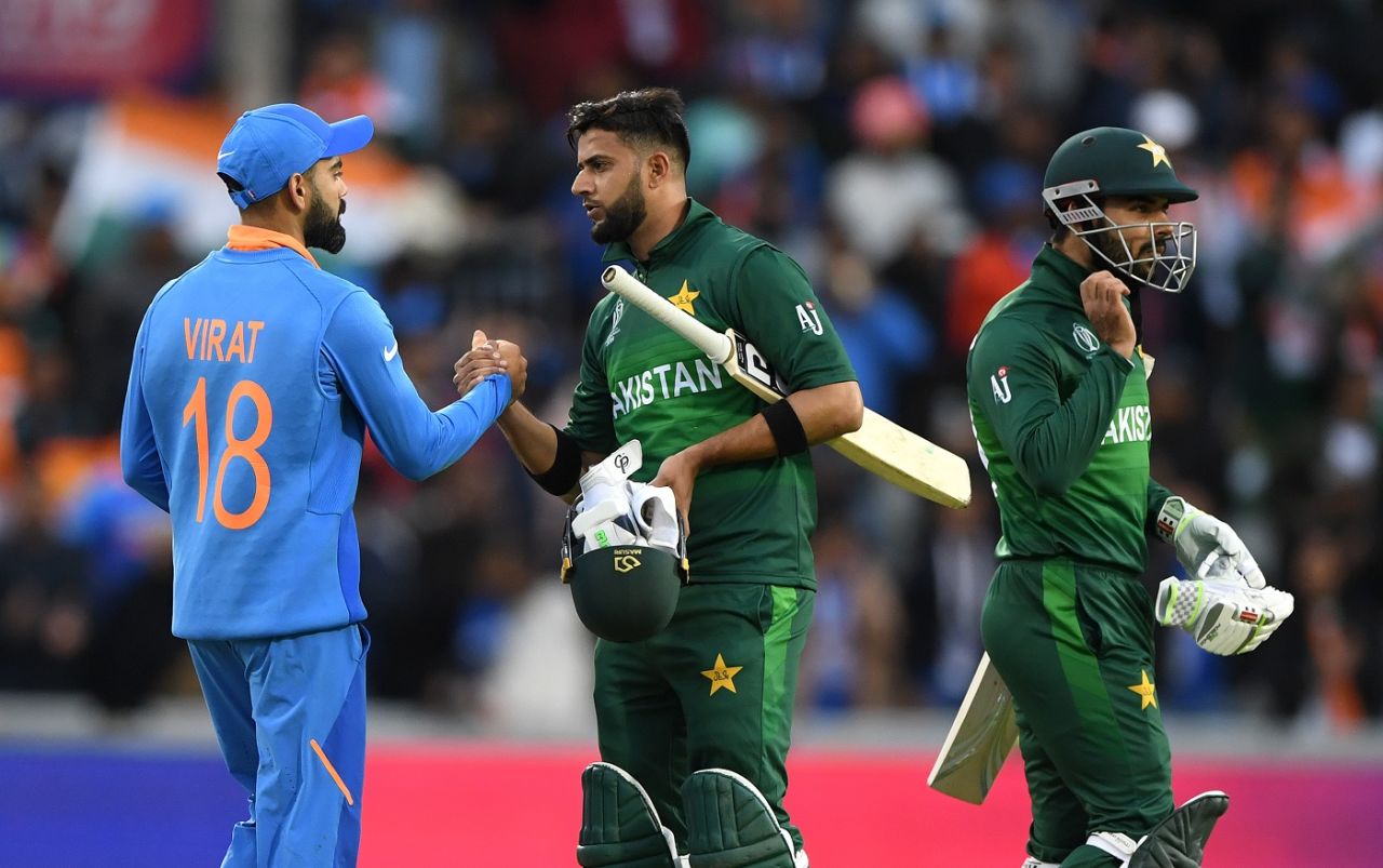 Virat Kohli shakes hands with Imad Wasim after the win, India v Pakistan, World Cup 2019, Manchester, June 16, 2019