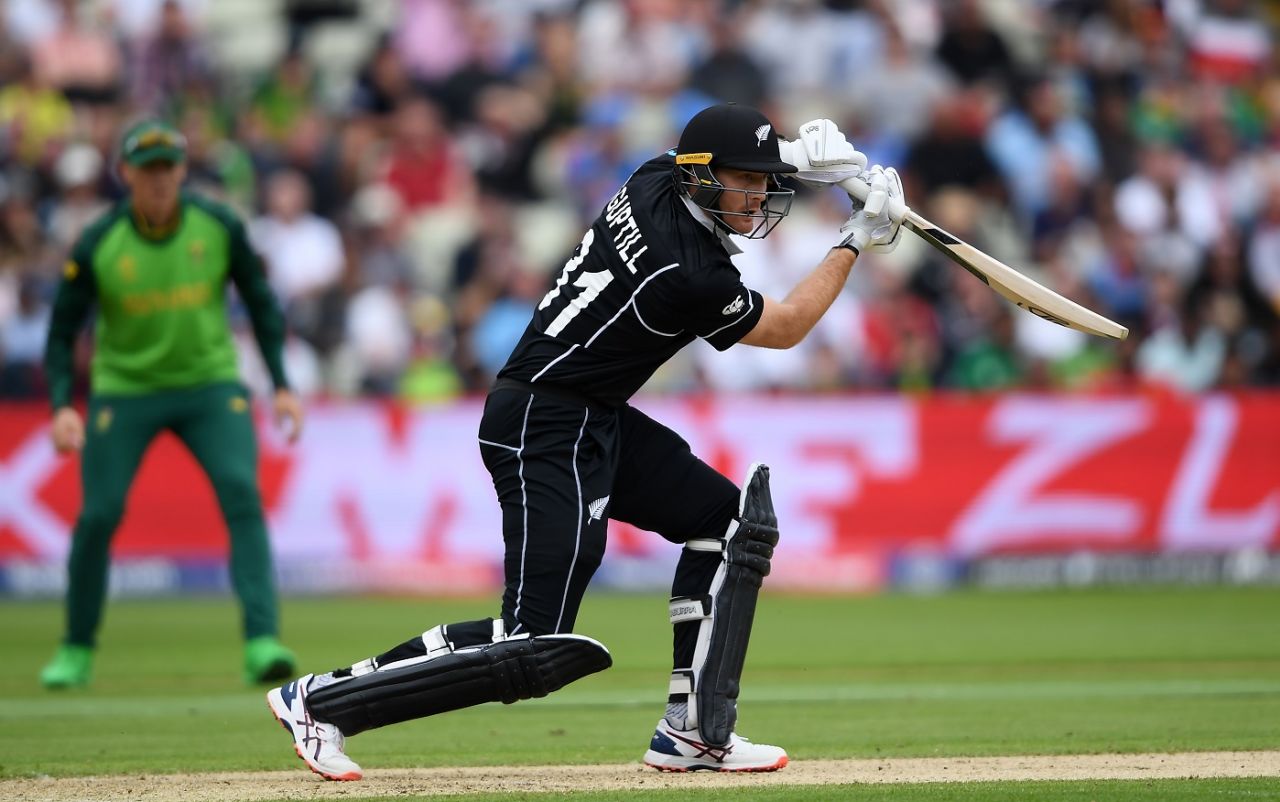 Martin Guptill plays a cover drive, South Africa v New Zealand, World Cup 2019, Birmingham, June 19, 2019