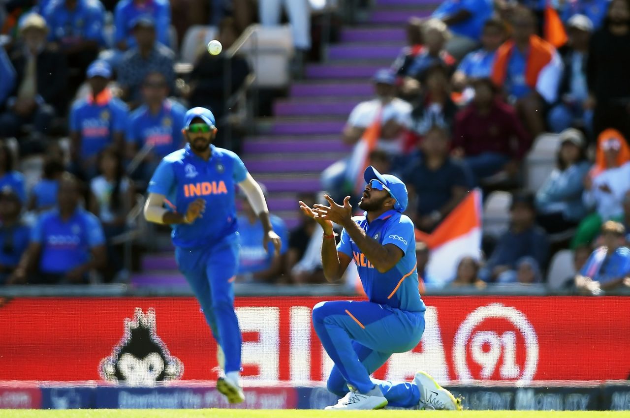Vijay Shankar takes the catch to dismiss Gulbadin Naib, Afghanistan v India, World Cup 2019, Southampton, June 22, 2019
