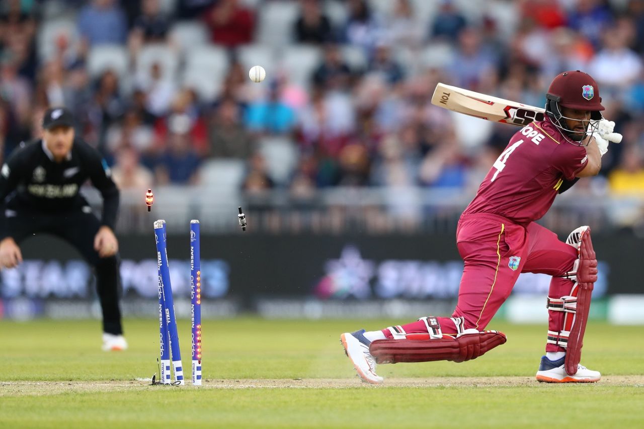 Shai Hope is bowled by Trent Boult, New Zealand v West Indies, World Cup 2019, Manchester, June 22, 2019