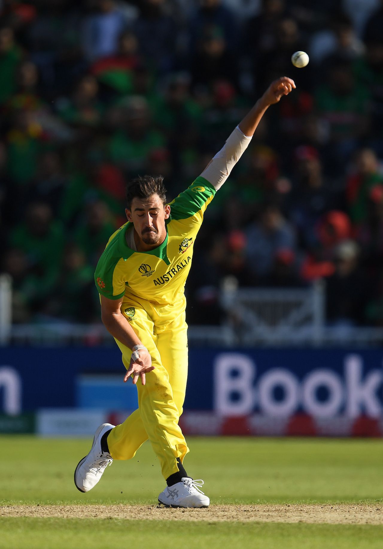 Mitchell Starc bowls, Australia v Bangladesh, World Cup 2019, Trent Bridge, June 20, 2019