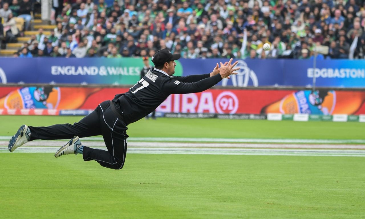 Colin de Grandhomme can't quite reach the ball to catch Babar Azam out, New Zealand v Pakistan, World Cup 2019, Birmingham, June 26, 2019