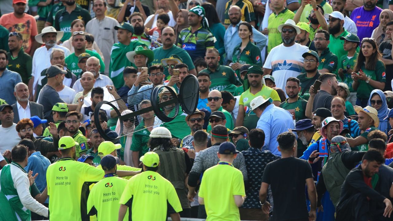 Stewards attempt to control spectators, Afghanistan v Pakistan, World Cup 2019, Headingley, June 29, 2019