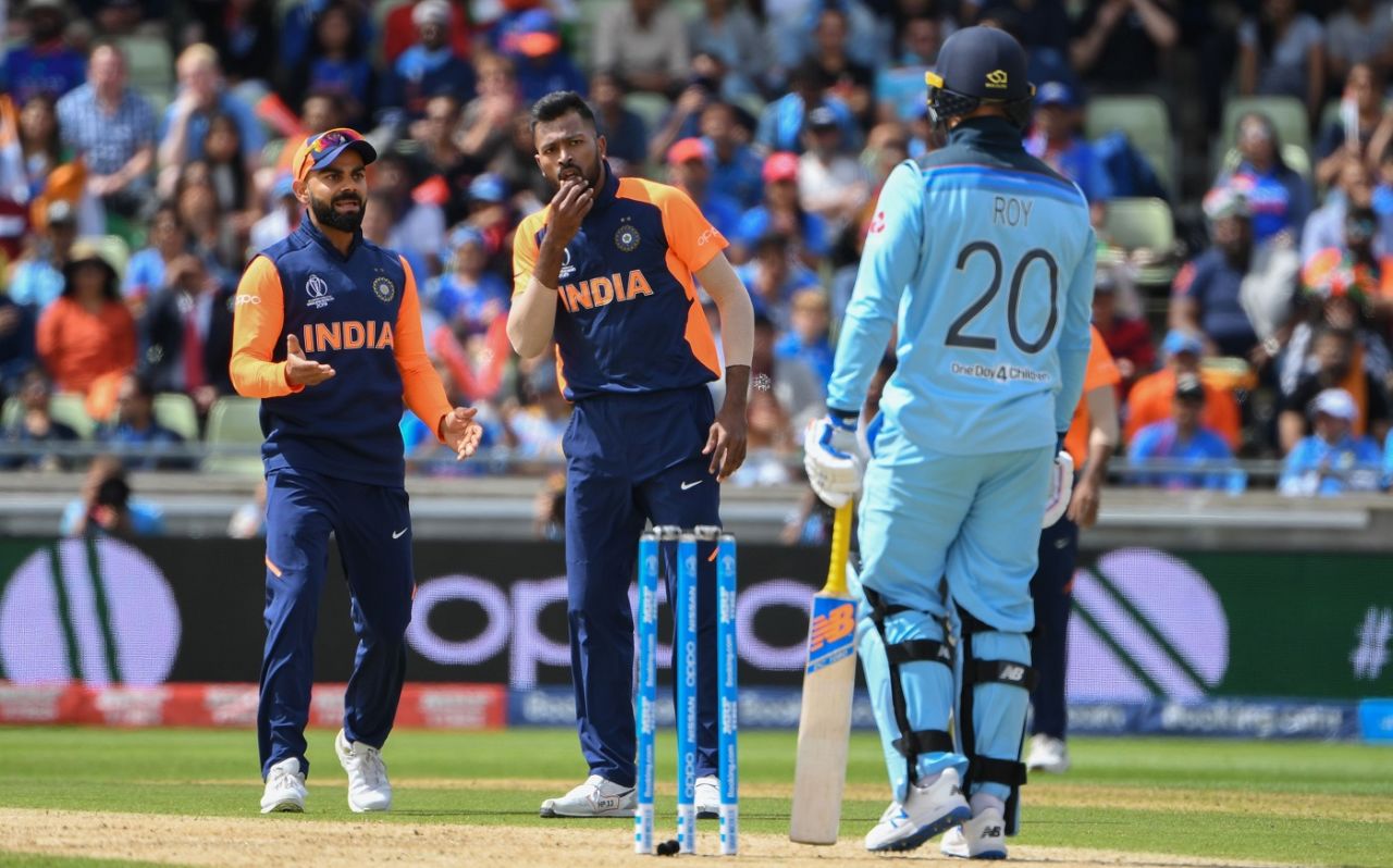 Virat Kohli and Hardik Pandya wonder whether to go for a review, England v India, World Cup 2019, Edgbaston, June 30, 2019