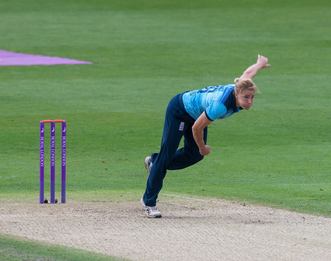 Katherine Brunt bowling, England v West Indies, 2nd ODI, Worcester, June 9, 2019