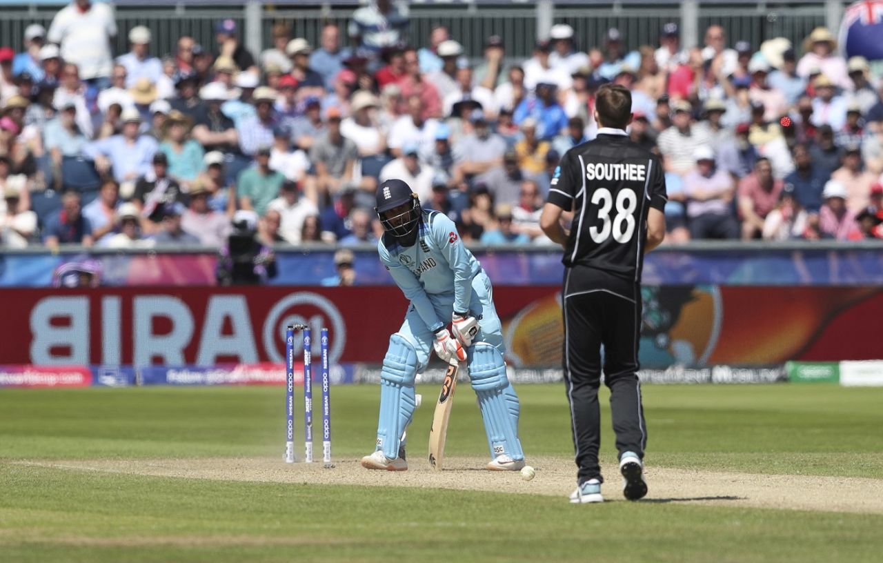 Tim Southee bowls Adil Rashid, England v New Zealand, World Cup 2019, Chester-le-Street, July 3, 2019
