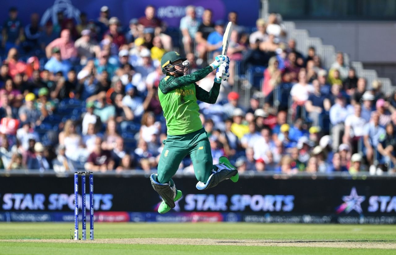 Rassie Van Der Dussen tries to hit the last ball of the innings for six, but is caught out on 95, Australia v South Africa, World Cup 2019, Old Trafford, July 6, 2019