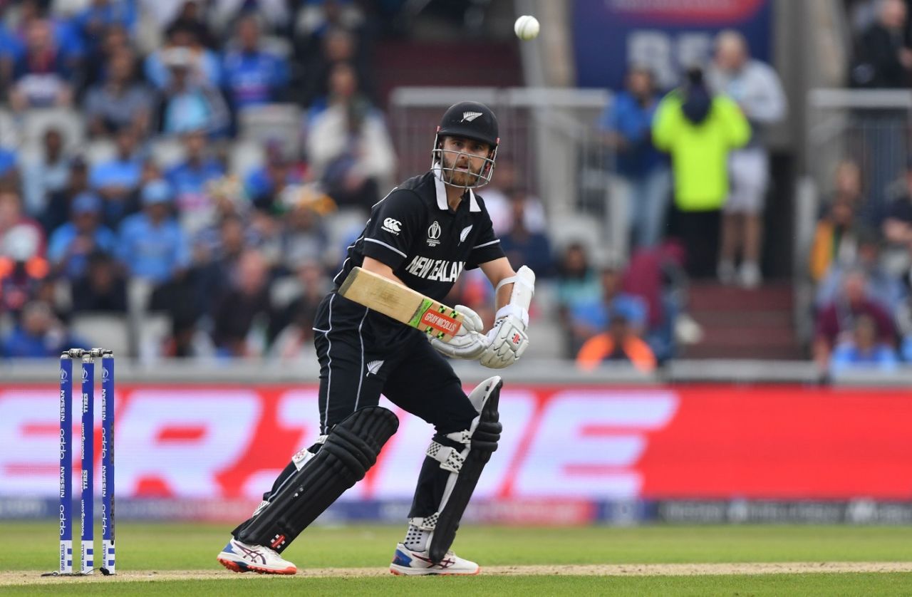 Dab goes the skipper - Kane Williamson looks to rebuild after India dominate the opening passage of play, India v New Zealand, World Cup 2019, Old Trafford, July 9, 2019