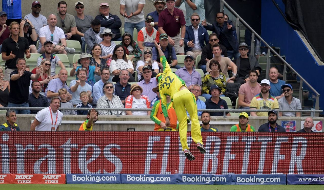 Glenn Maxwell couldn't stop a six in the deep, England v Australia, World Cup 2019, Edgbaston, July 11, 2019