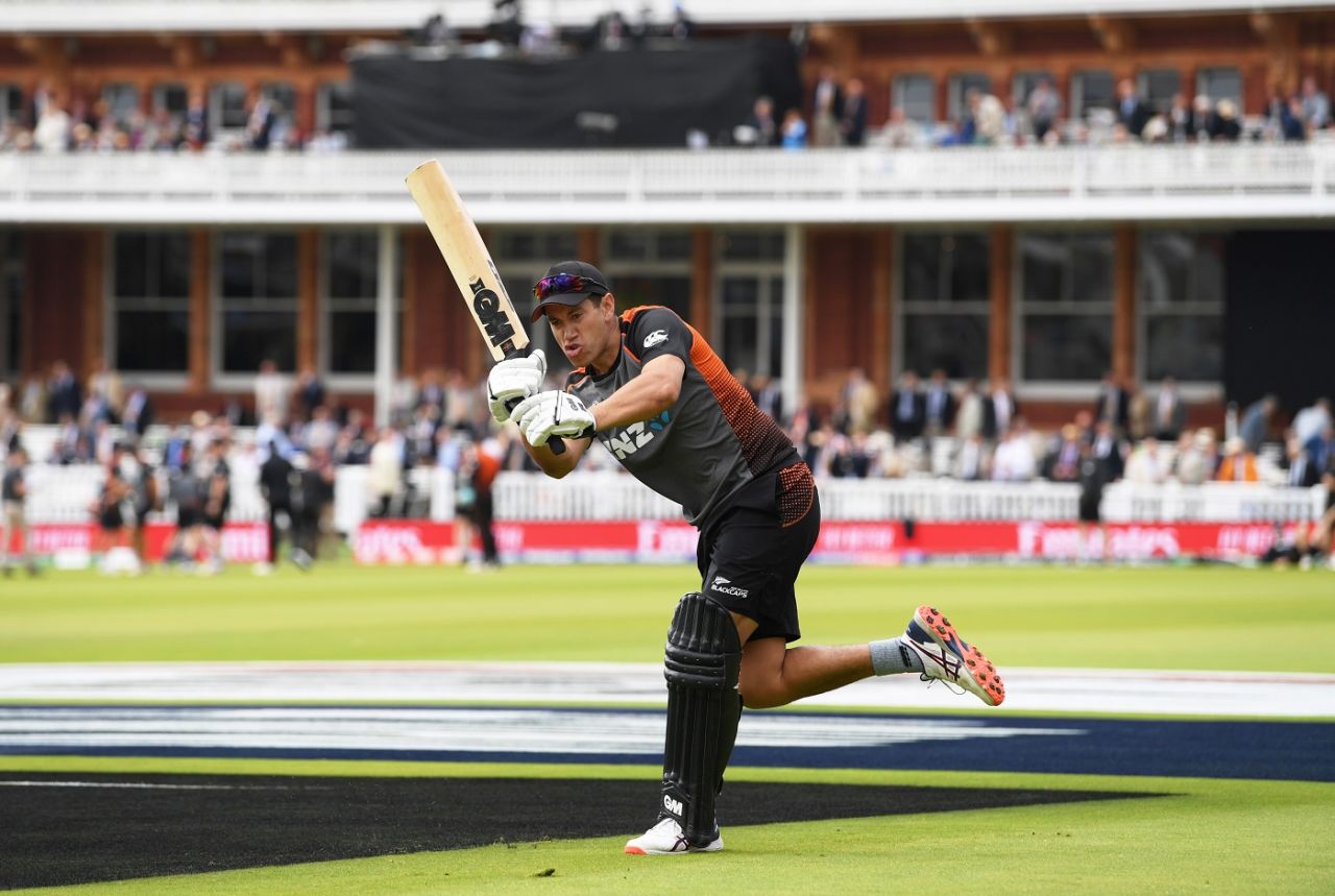 Ross Taylor gets a last bit of batting practice in before the final, England v New Zealand, World Cup 2019, final, Lord's, July 14, 2019