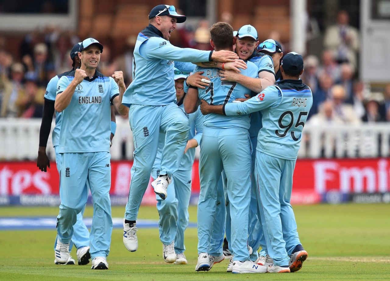 Liam Plunkett is mobbed by teammates after he dismisses Kane Williamson, England v New Zealand, World Cup 2019, Lord's, July 14, 2019