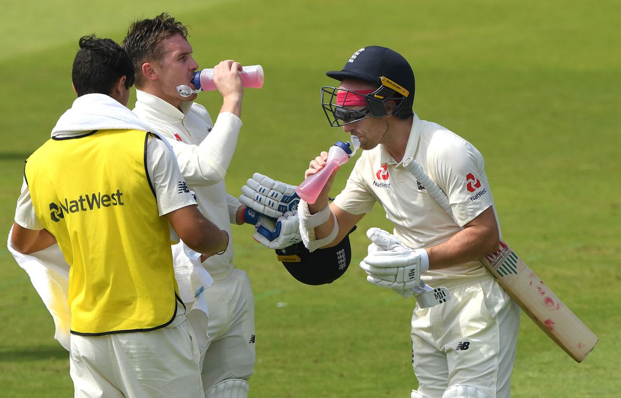 Jason Roy and Jack Leach take a drink during their century stand, England v Ireland, Only Test, 2nd day, July 25, 2019