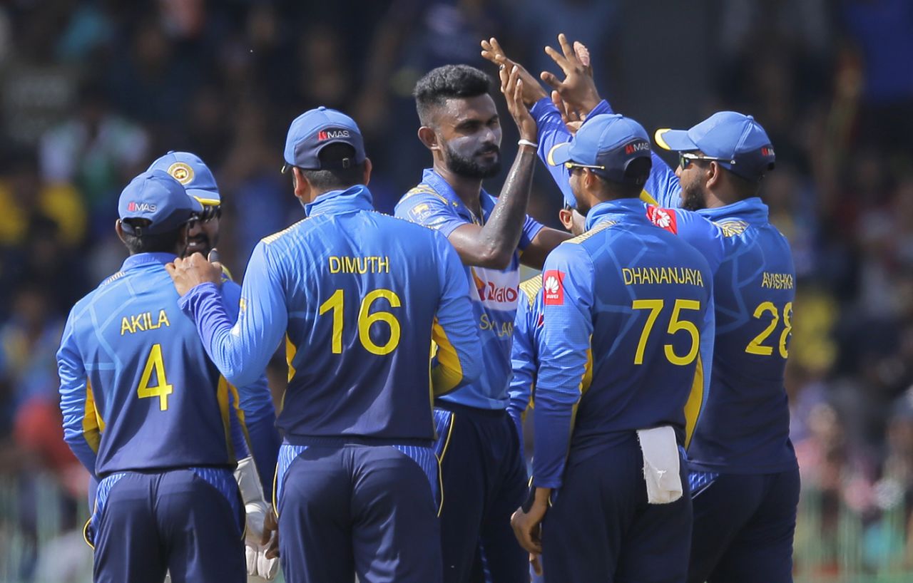 Isuru Udana celebrates a wicket, Sri Lanka v Bangladesh, 2nd ODI, Colombo, July 28, 2019