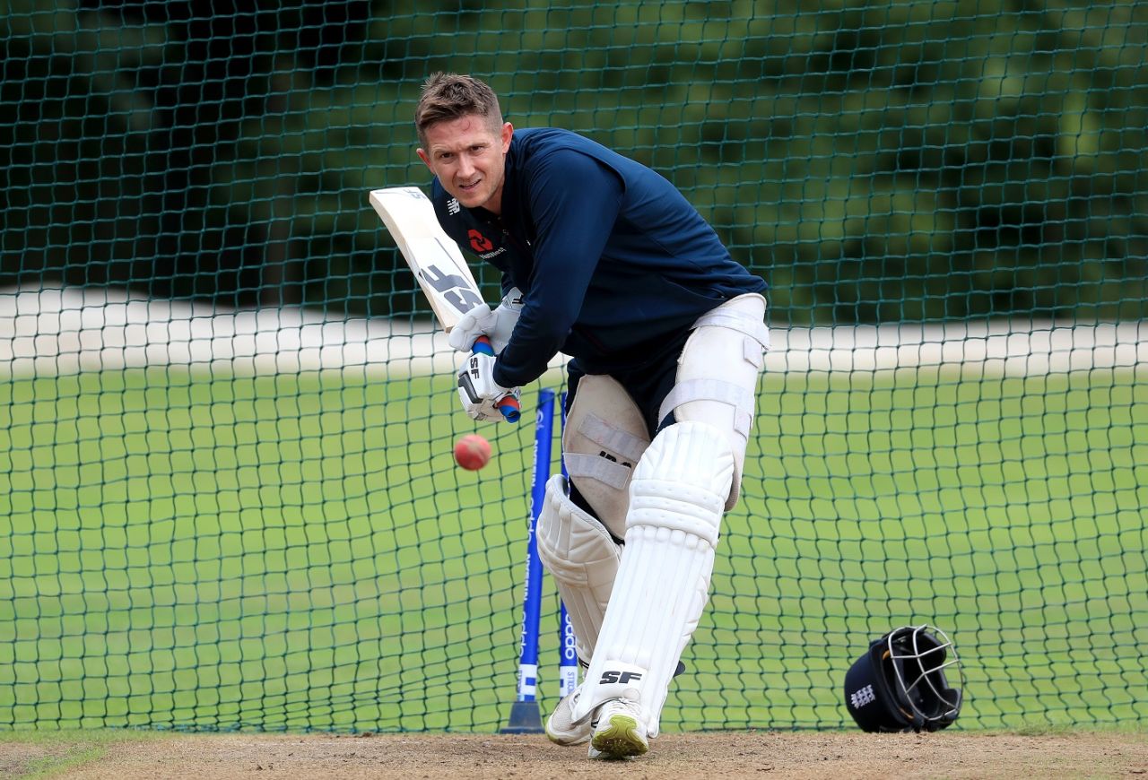 Joe Denly has a bat in the nets, Edgbaston, July 31, 2019