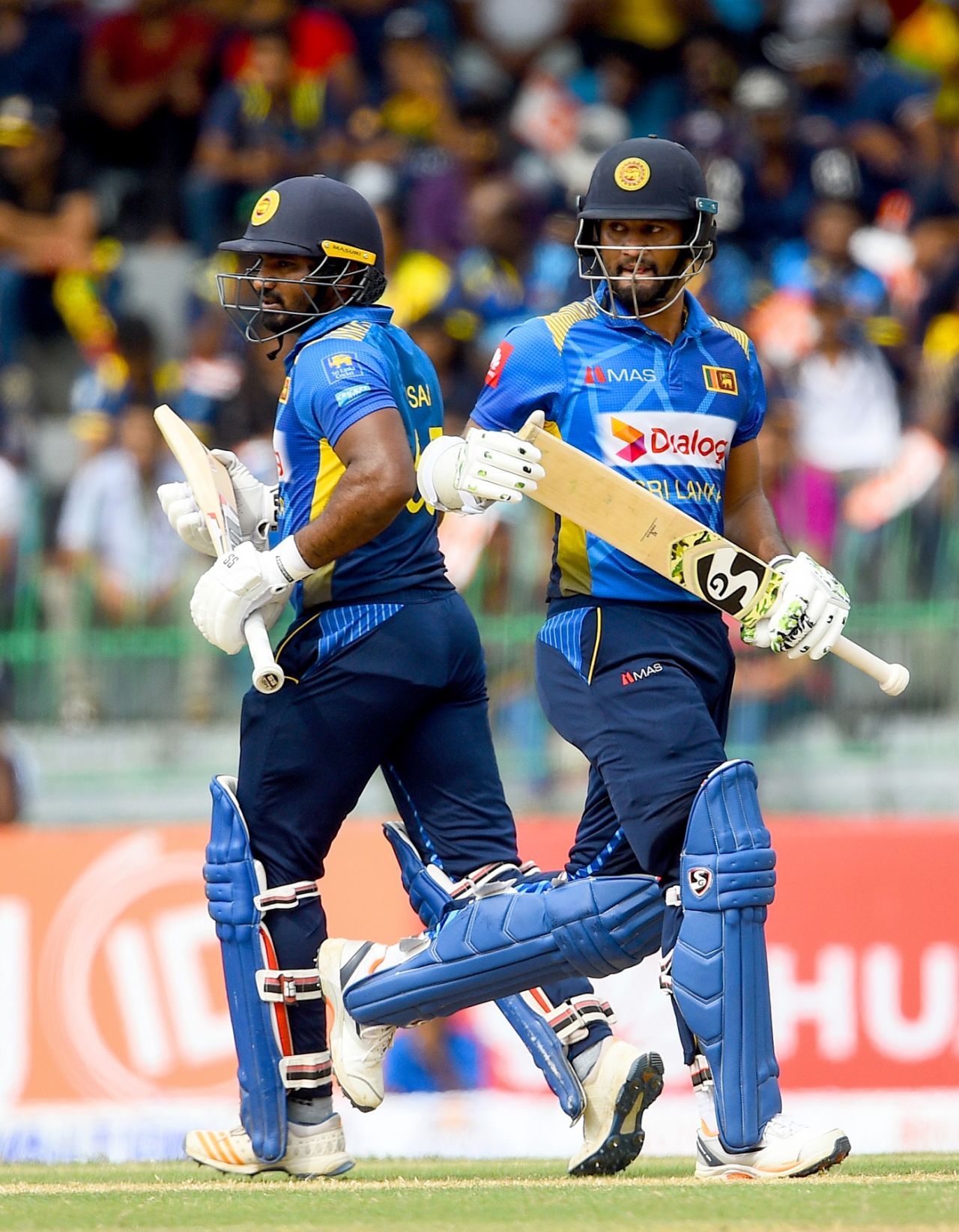 Dimuth Karunaratne and Kusal Perera run between the wickets, Sri Lanka v Bangladesh, 3rd ODI, Colombo, July 31, 2019