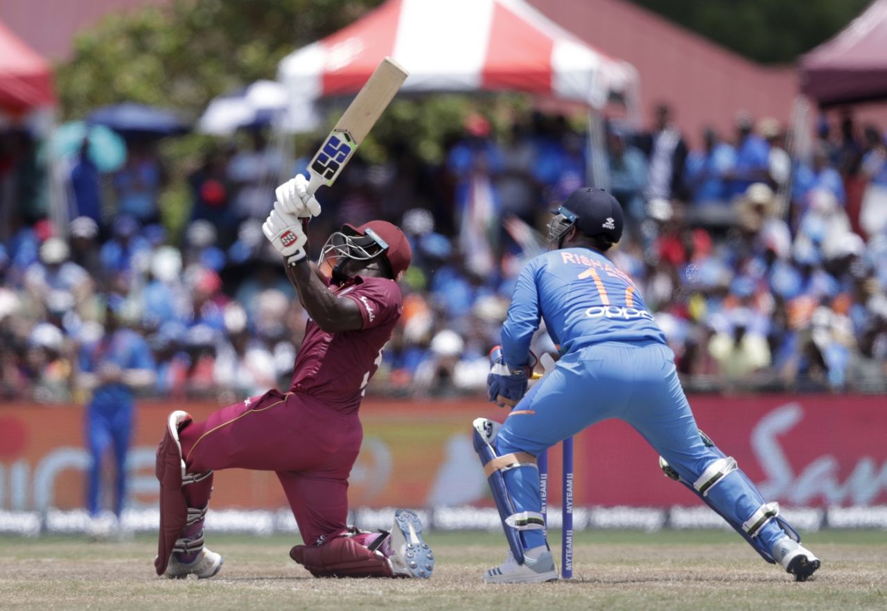 Rovman Powell muscles a slog-sweep, West Indies v India, 2nd T20I, Lauderhill, August 4, 2019