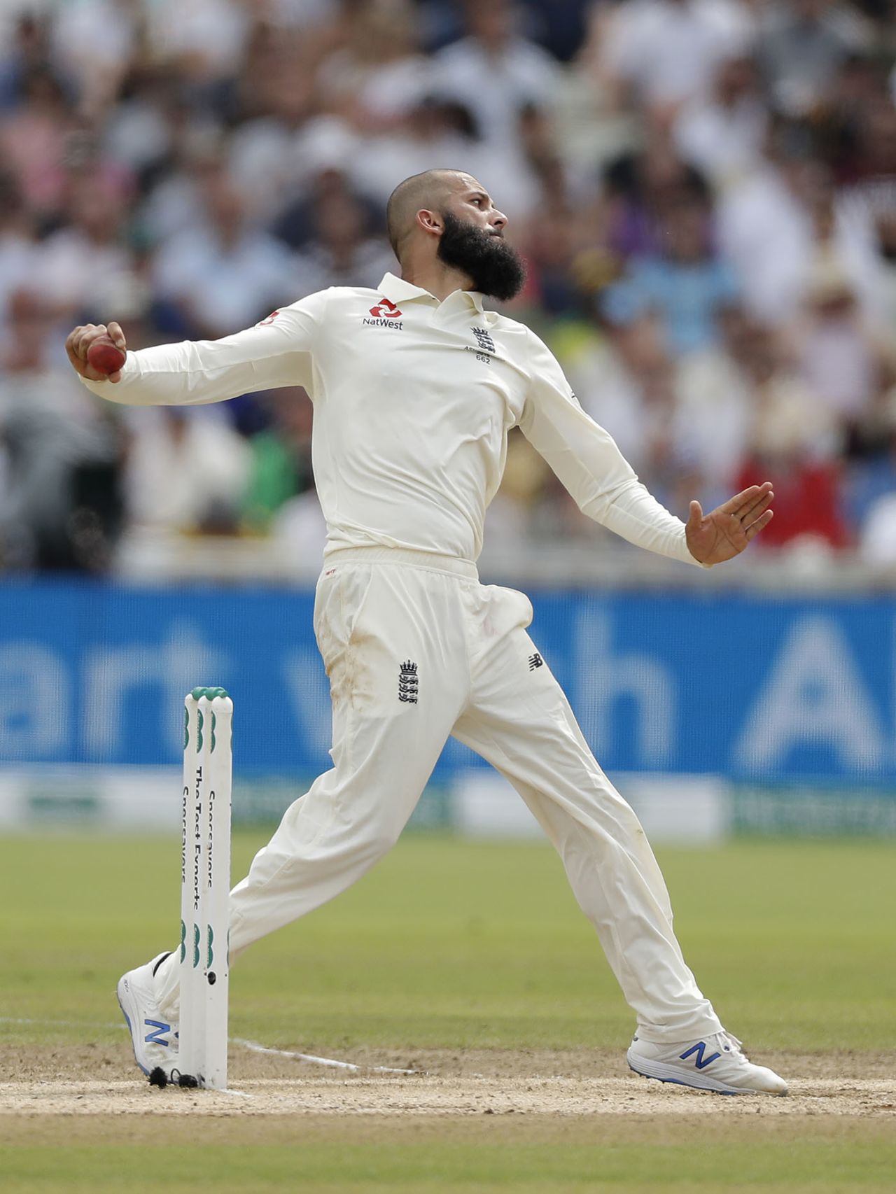 Moeen Ali bowls, England v Australia, 1st Test, Birmingham, 4th day, August 4, 2019