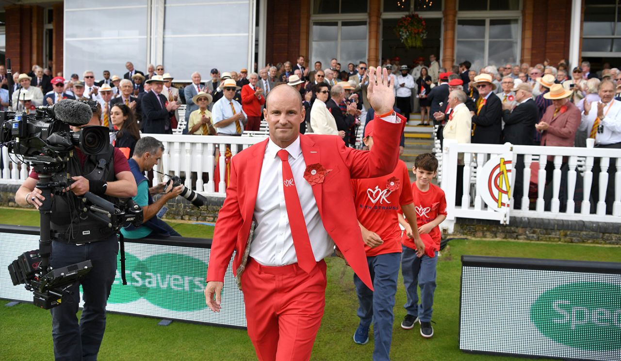 Andrew Strauss leads the teams out to mark Ruth Strauss Foundation Day, England v Australia, 2nd Test, Lord's, 2nd day, August 15, 2019