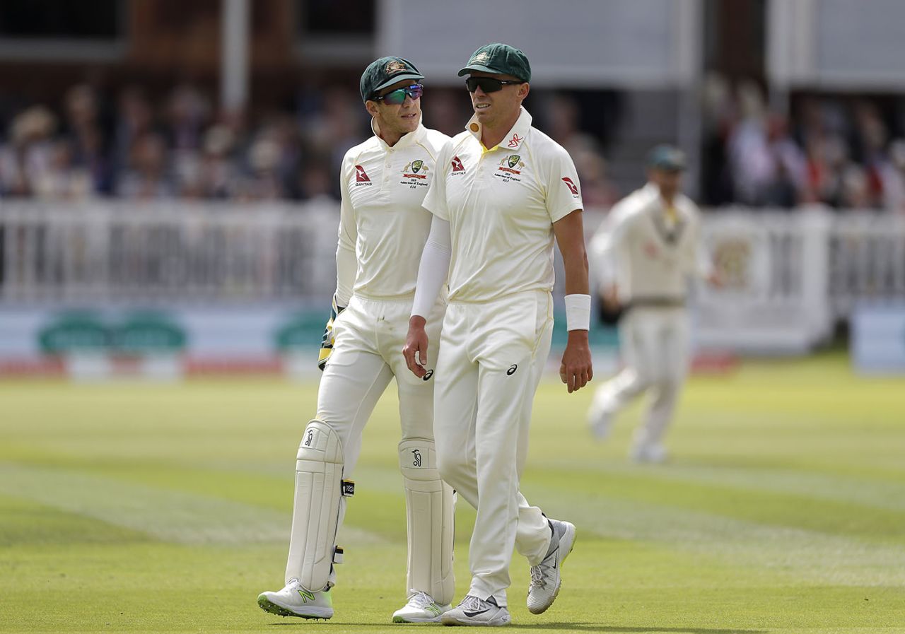 Tim Paine chats to Peter Siddle as Australia search for another breakthrough, England v Australia, 2nd Ashes Test, Lord's, Day 2, August 15, 2019