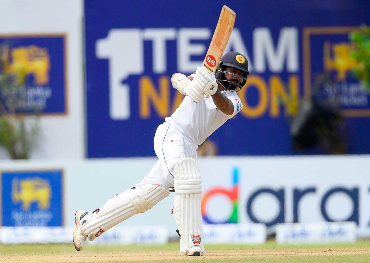 Niroshan Dickwella lifts one into the leg side, Sri Lanka v New Zealand, 1st Test, Galle, 2nd day, August 16, 2019