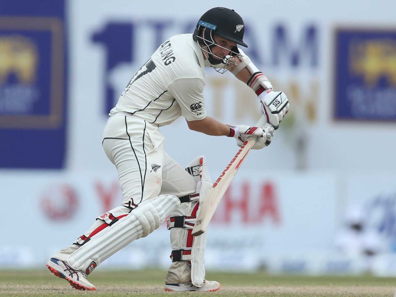 BJ Watling plays with soft hands, Sri Lanka v New Zealand, 1st Test, Galle, 3rd day, August 16, 2019
