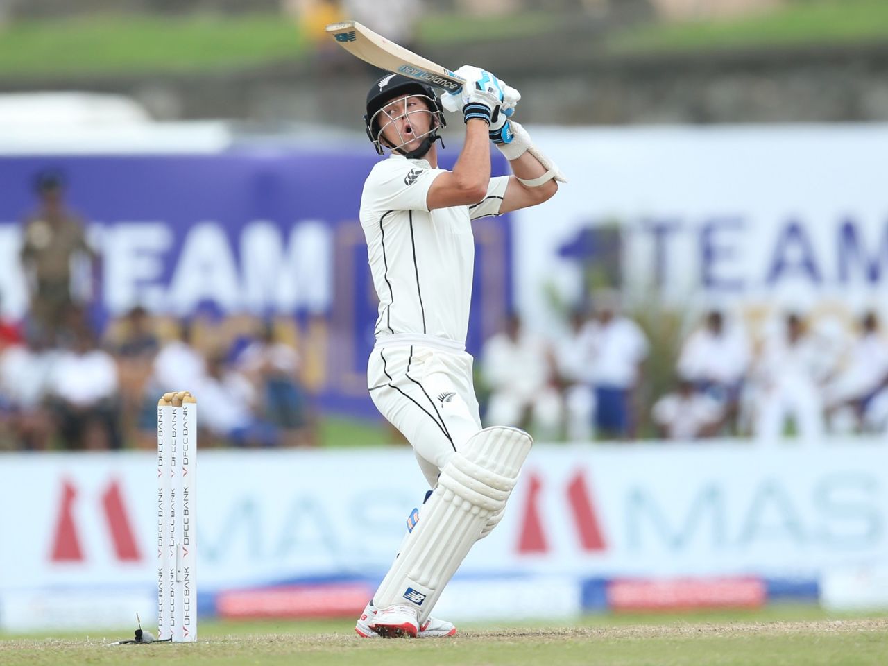 Trent Boult ramps to third man, Sri Lanka v New Zealand, 1st Test, Galle, 3rd day, August 17, 2019