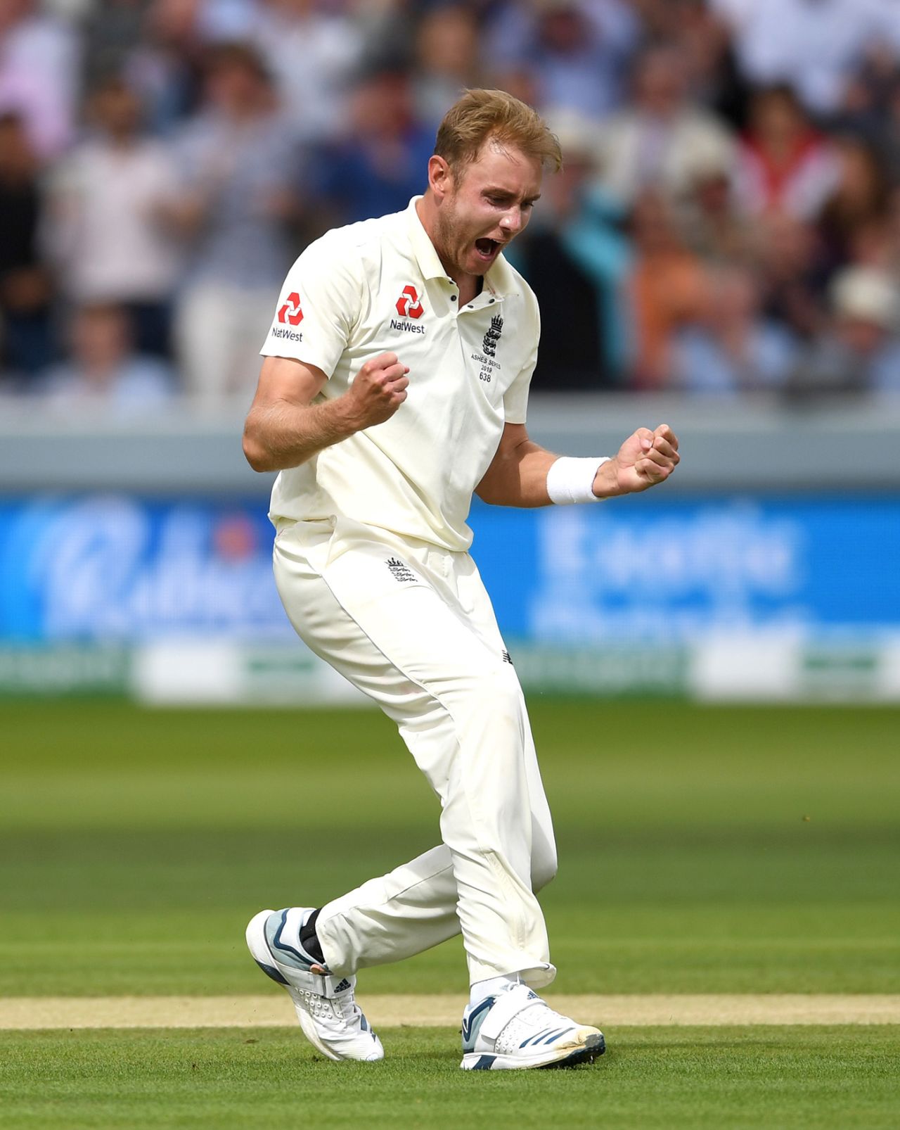 Stuart Broad roars in celebration, England v Australia, 2nd Test, Lord's, 4th day, August 17, 2019