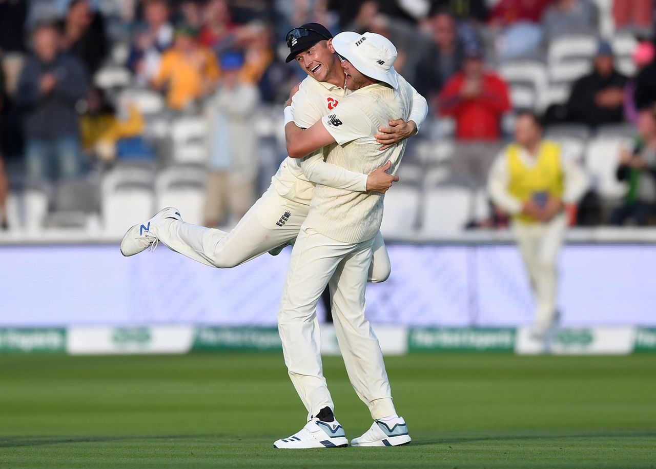Joe Denly took a spectacular catch to remove Tim Paine, England v Australia, 2nd Test, Lord's, 5th day, August 18, 2019