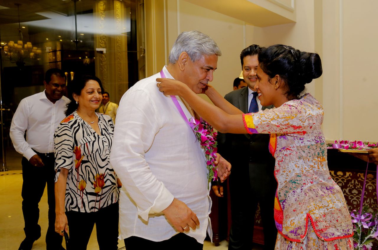 ICC chairman Shashank Manohar is welcomed on his arrival in Sri Lanka, Colombo, August 22, 2019