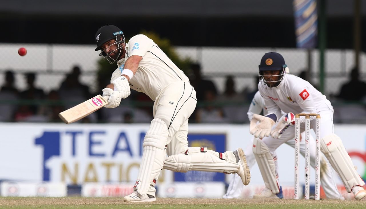 Colin de Grandhomme slams a six down the ground, Sri Lanka v New Zealand, 2nd Test, Colombo (PSS), Day 4, August 25, 2019