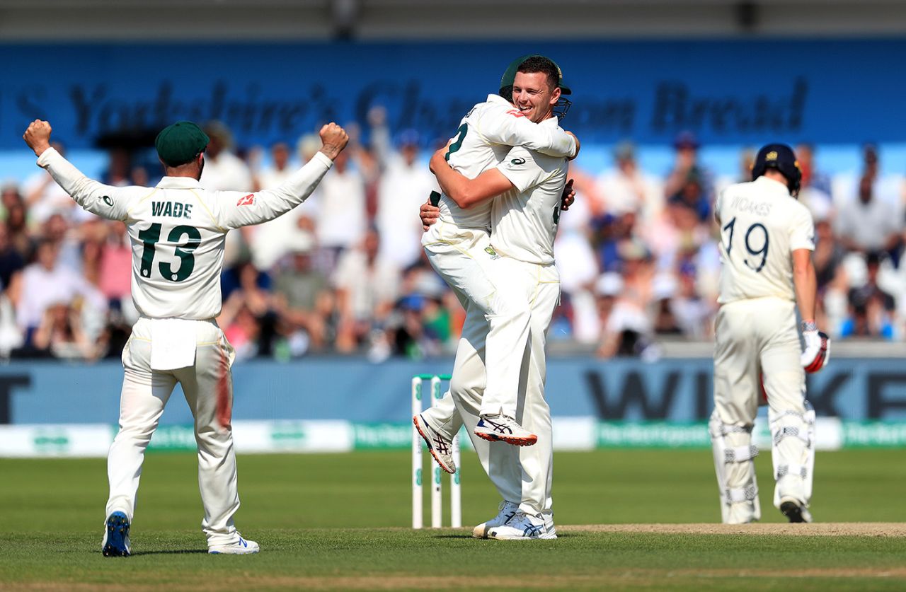 Josh Hazlewood celebrates the dismissal of Chris Woakes, England v Australia, 3rd Ashes Test, Headingley, August 25, 2019