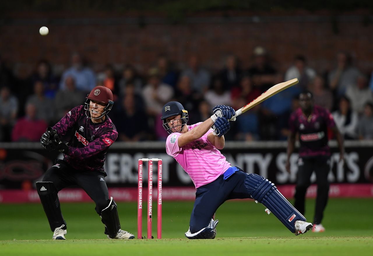 AB de Villiers unleashes while down on one knee, Somerset v Middlesex, Vitality Blast, South Group, Taunton, August 30, 2019