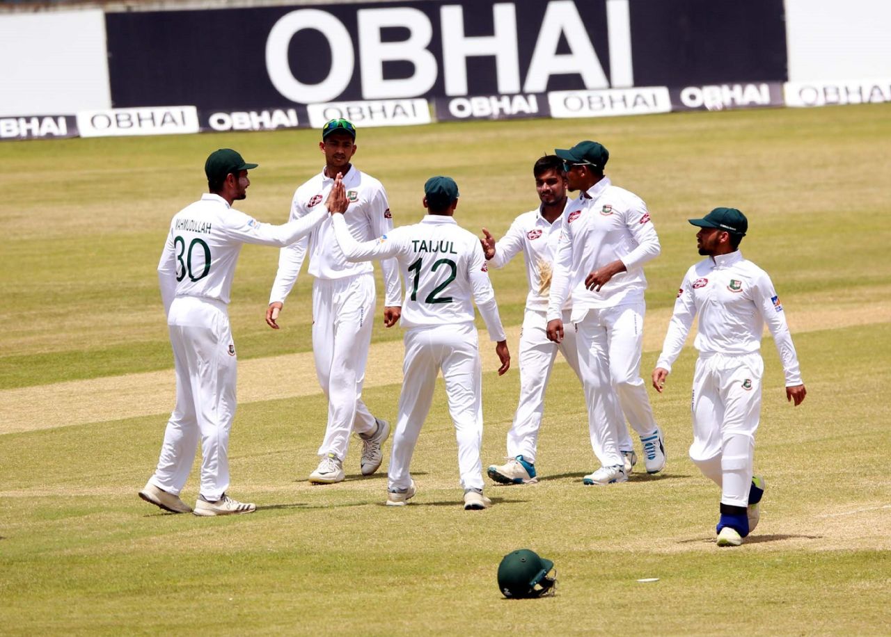 Mehidy Hasan celebrates a wicket with his colleagues, Bangladesh v Afghanistan, Only Test, Chattogram, 2nd day, September 6, 2019