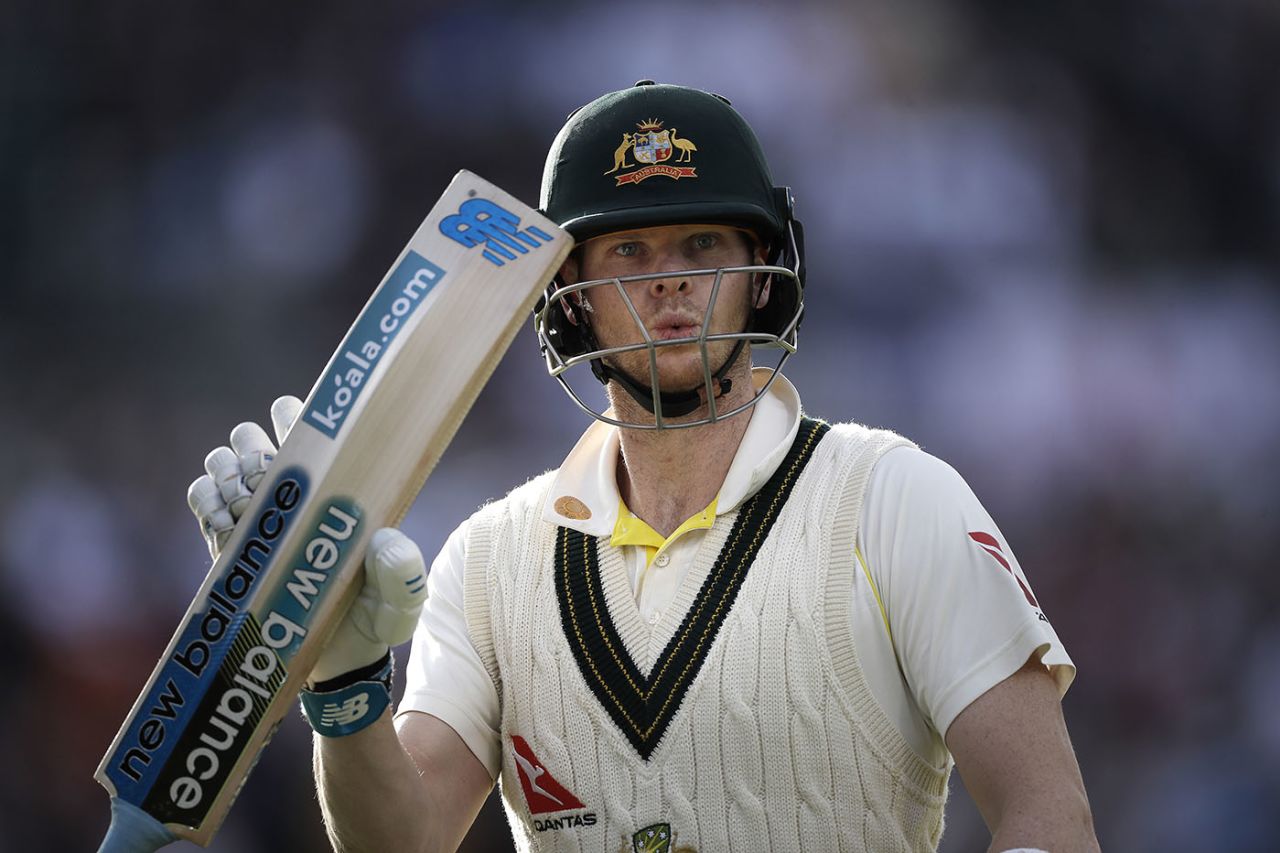Steve Smith raises his bat as he leaves the ground after being dismissed for 82, England v Australia, 4th Test, Day 4, Manchester, September 7, 2019