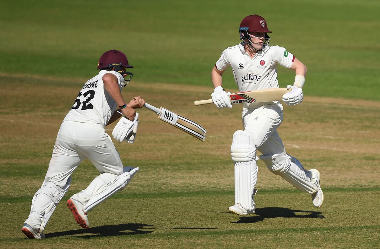 Roelof van der Merwe and Dom Bess rescued Somerset after a collapse, Hampshire v Somerset, County Championship, Division One, Ageas Bowl, September 17, 2019