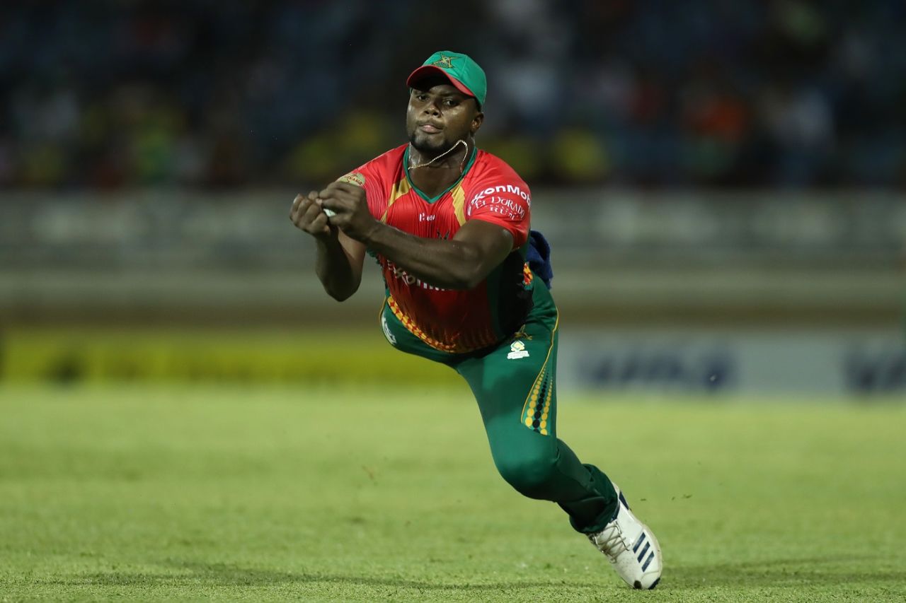 Romario Shepherd takes a brilliant catch, St Lucia Zouks v Guyana Amazon Warriors, CPL 2019, Gros Islet, September 25, 2019