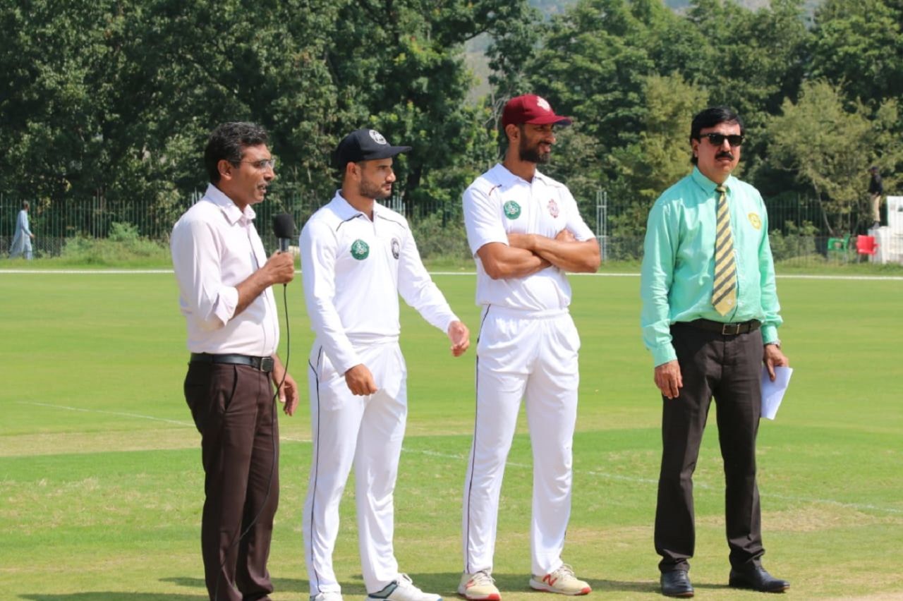 The captains Sahibzada Farhan and Shan Masood at the toss, Khyber Pakhtunkhwa v Southern Punjab, Quaid-e-Azam Trophy, 1st day, September 28, 2019