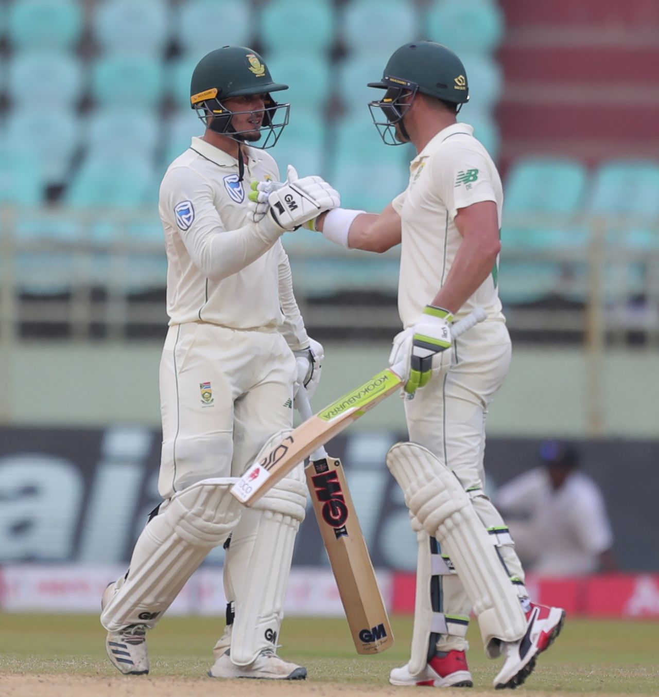 Quinton de Kock and Dean Elgar encourage each other during their fighting stand, India v South Africa, 1st Test, Visakhapatnam, Day 3, October 4, 2019