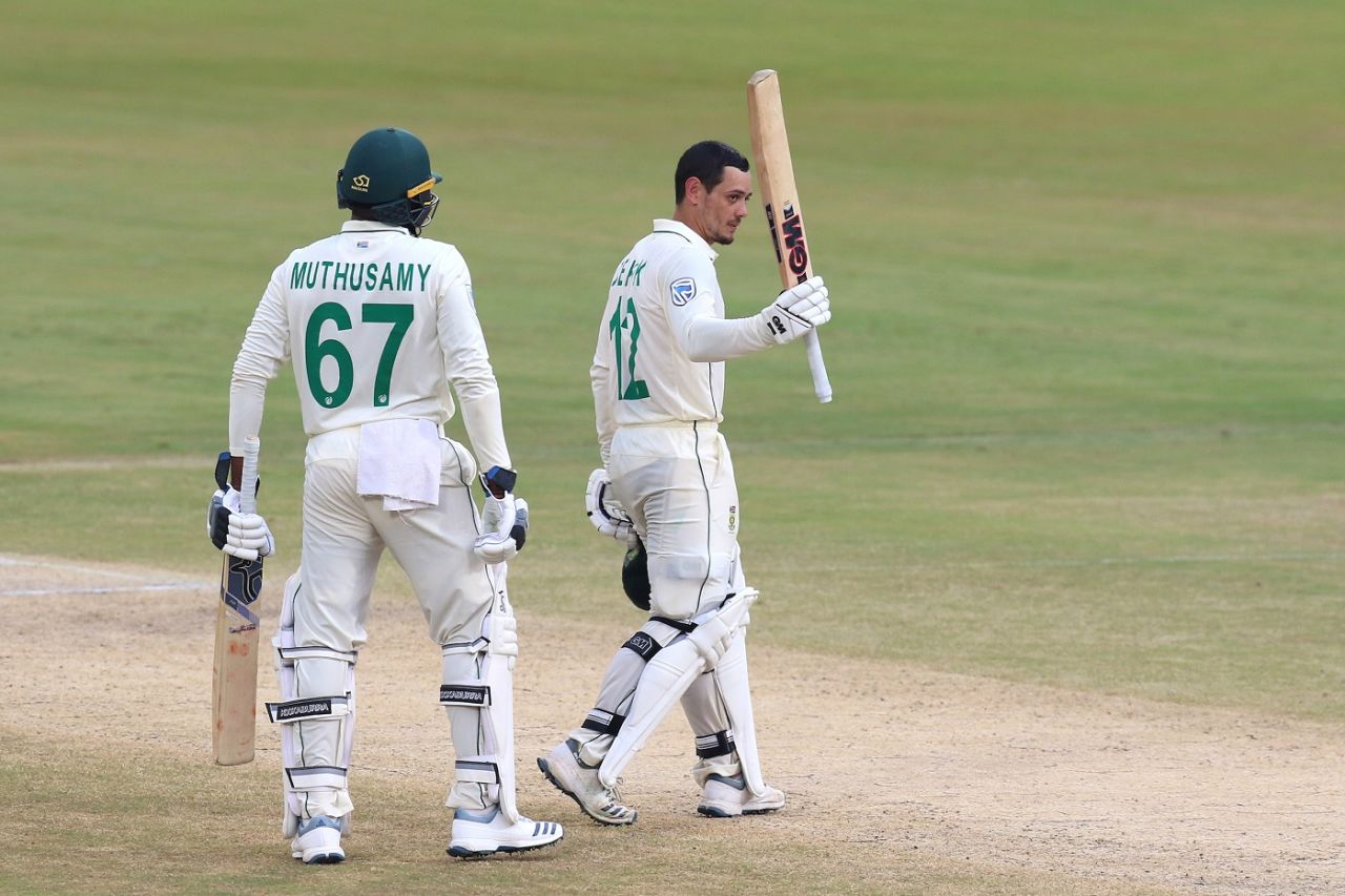 Quinton de Kock acknowledges the cheers after getting to his century, India v South Africa, 1st Test, Visakhapatnam, 3rd day, October 4, 2019
