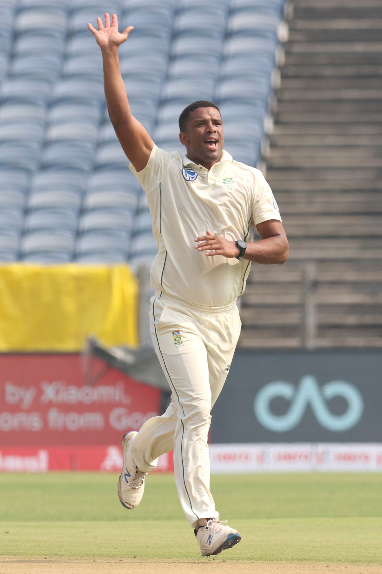 Vernon Philander thought he had dismissed Mayank Agarwal, India v South Africa, 2nd Test, Pune, 1st day, October 10, 2019